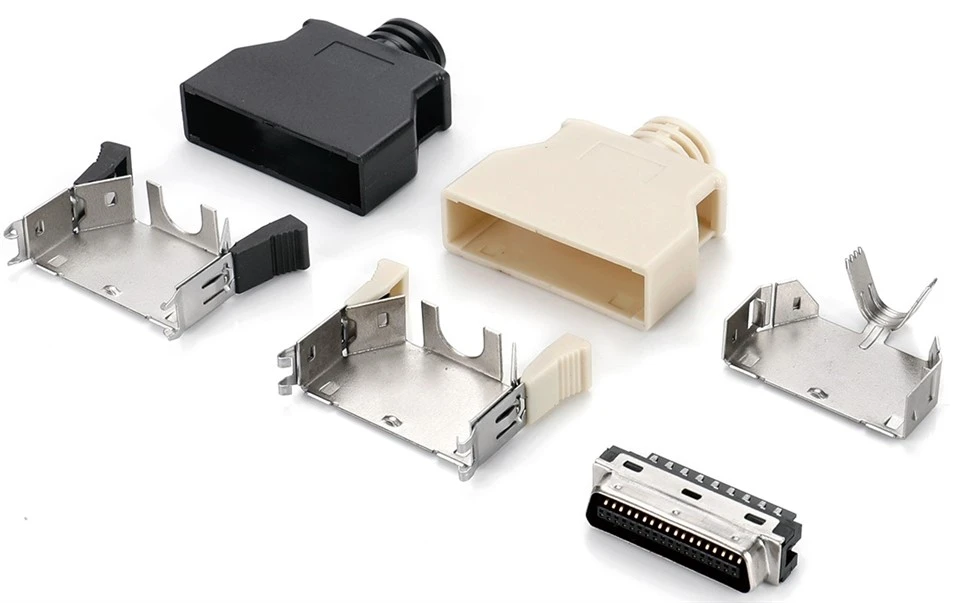 SCSI (HPCN) 36P han-strimmelstik med loddetråd, plastikhus og fjeder-monteret type